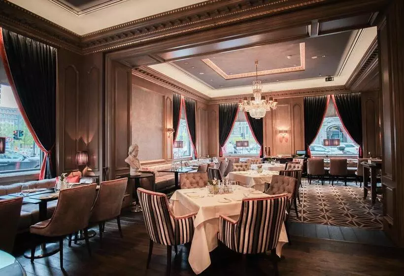 Hotelli Regent Berlin, An Ihg