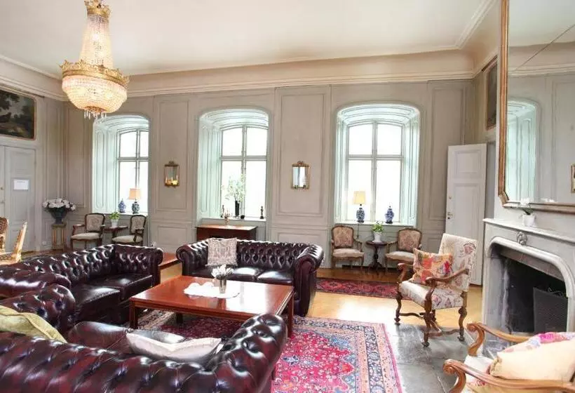 هتل åkeshofs Slott