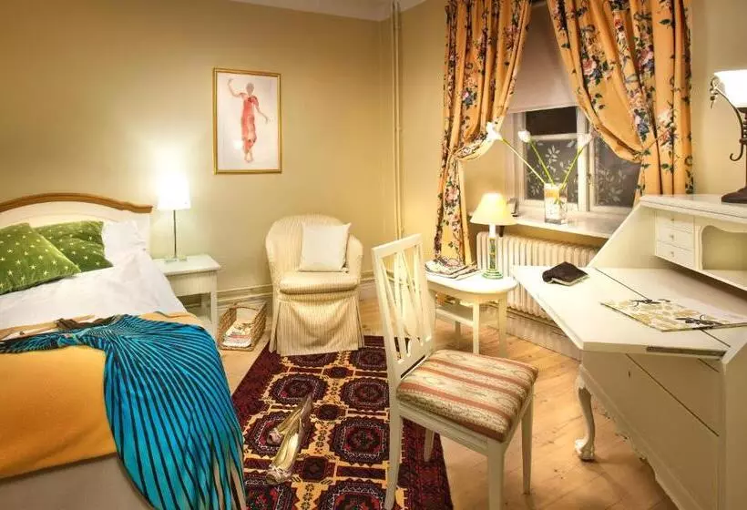 هتل åkeshofs Slott