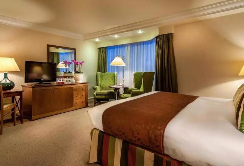 בית מלון כפרי Ballsbridge