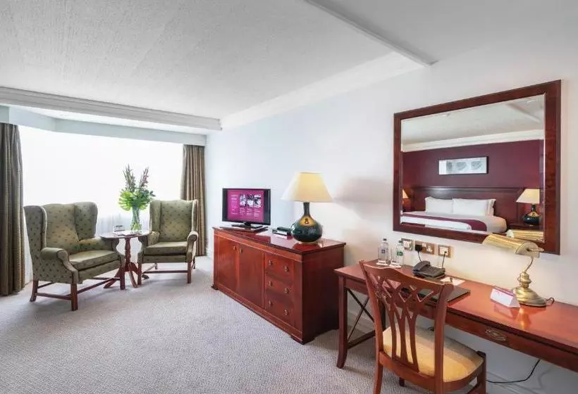 בית מלון כפרי Ballsbridge