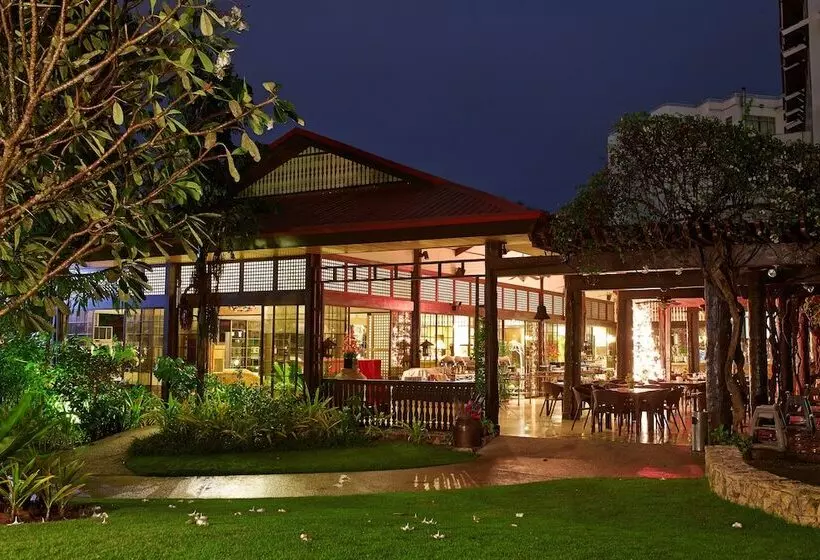 هتل Cebu White Sands Resort And Spa