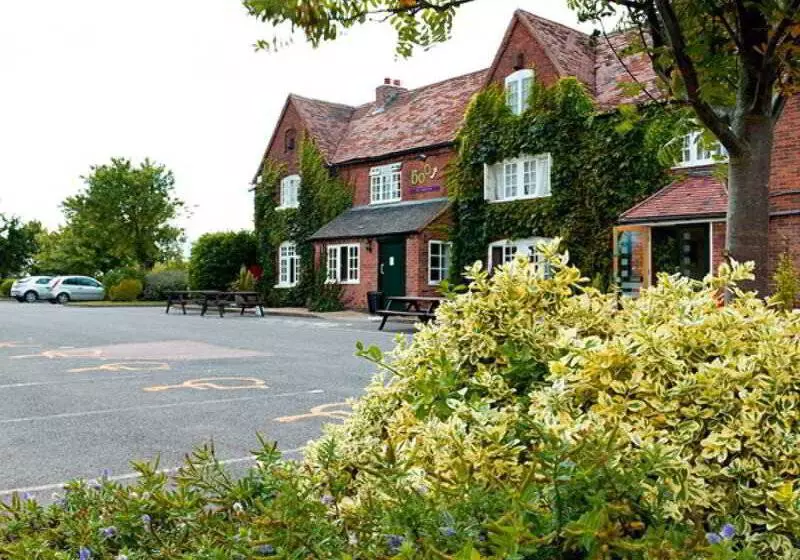 Warwickshire Park Hotel Kenilworth By Belvilla