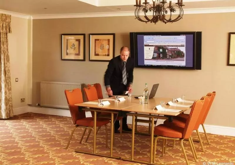 Warwickshire Park Hotel Kenilworth By Belvilla