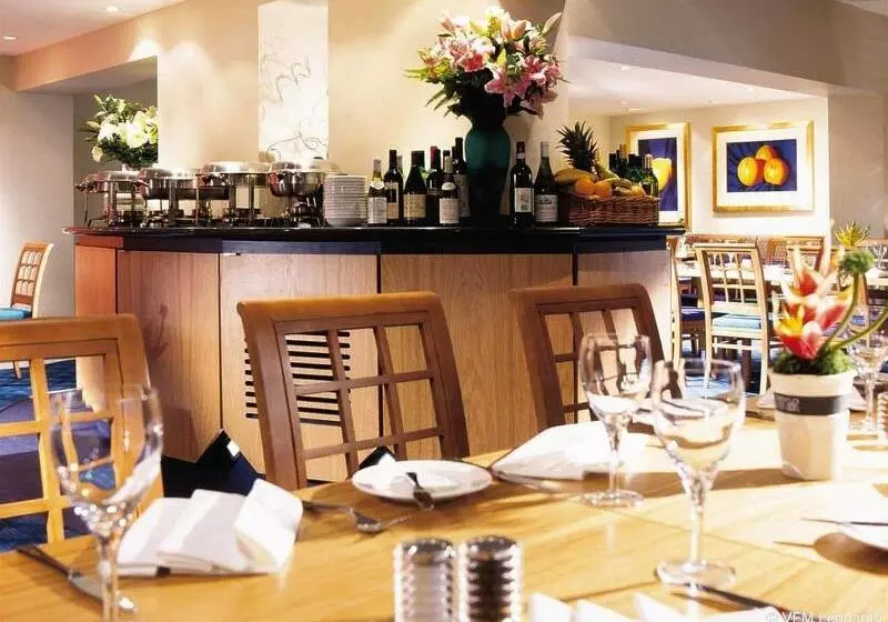 Warwickshire Park Hotel Kenilworth By Belvilla