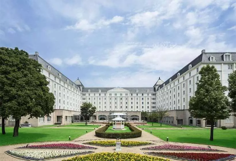 هتل Nikko Huis Ten Bosch