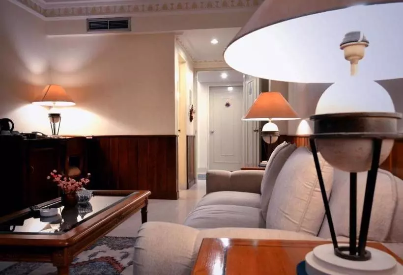 ホテル Prima Cirebon