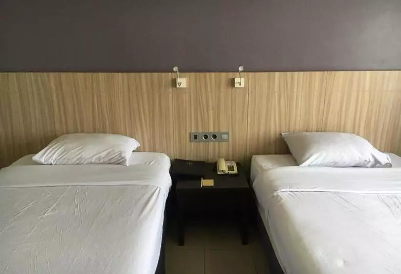 ホテル Prima Cirebon