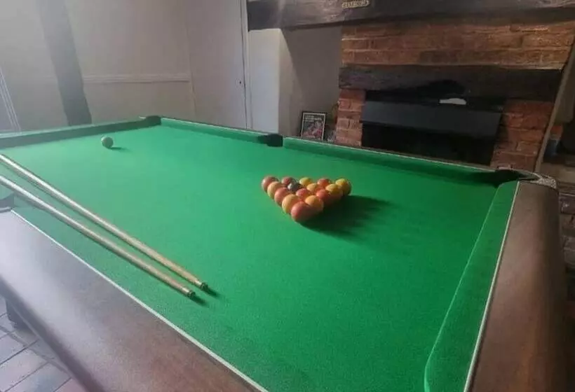 ホテル Queens Head Inn