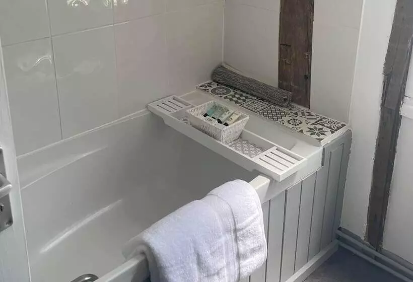 ホテル Queens Head Inn