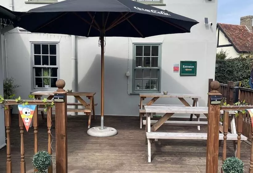 ホテル Queens Head Inn