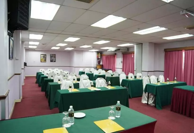 Отель Seri Malaysia Johor Bahru