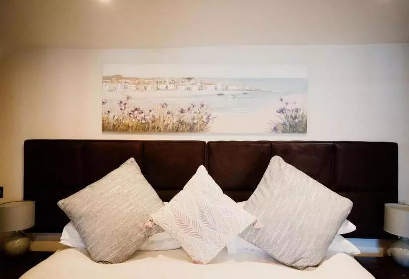 ホテル The Cricketers Arms