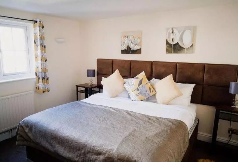 ホテル The Cricketers Arms