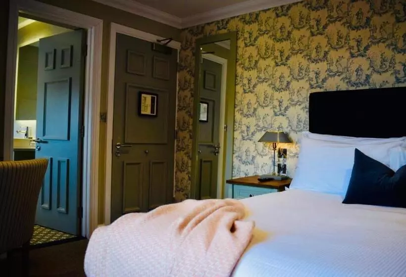 Отель The Devonport