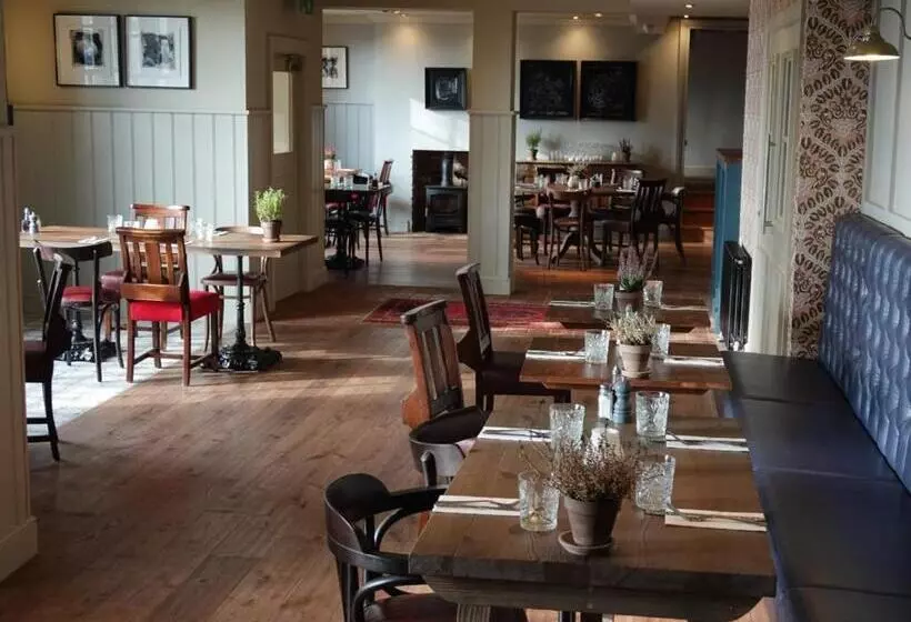 Отель The Devonport