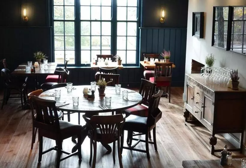 Отель The Devonport