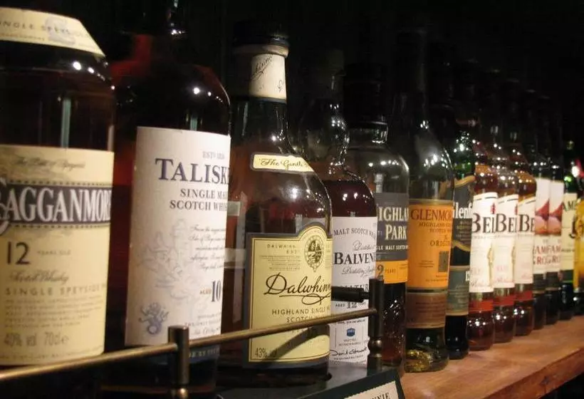 Отель The Plough Inn