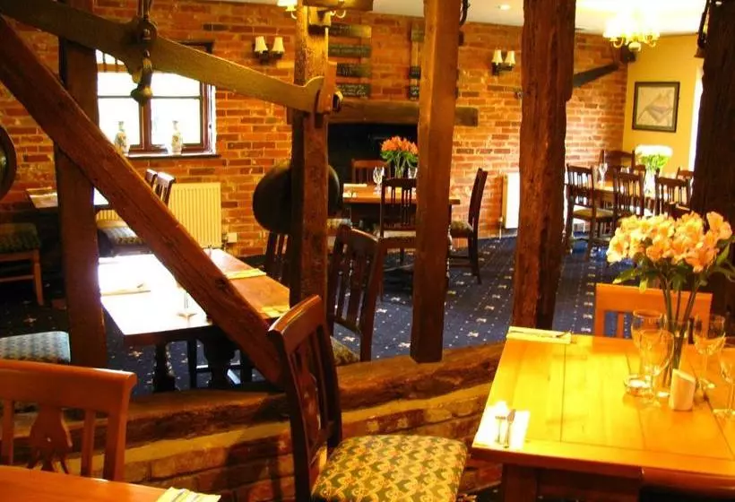 Отель The Plough Inn