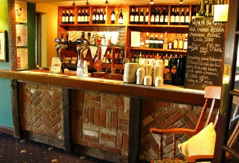 Отель The Plough Inn