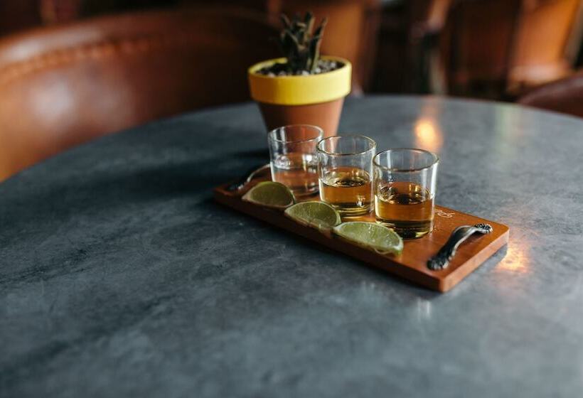 Otel The Saguaro Palm Springs