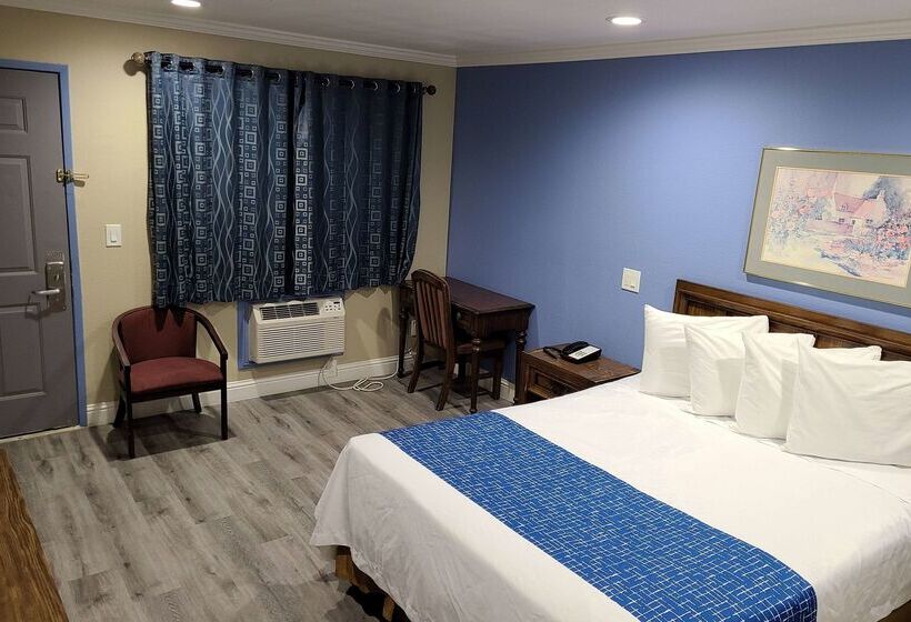فندق Travelodge By Wyndham Clearlake