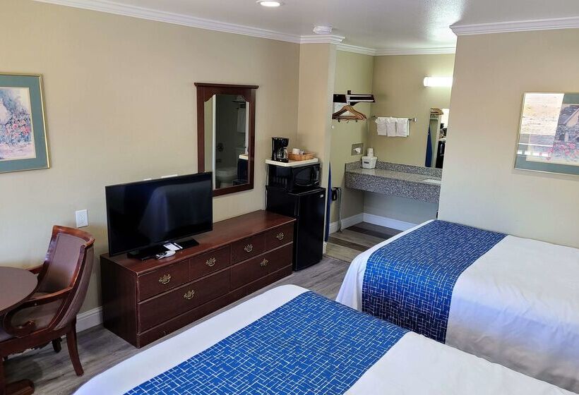 فندق Travelodge By Wyndham Clearlake