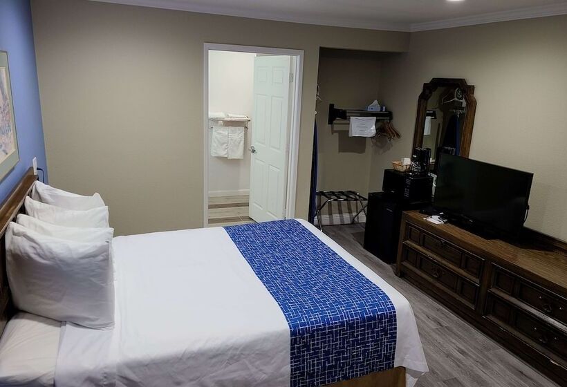 فندق Travelodge By Wyndham Clearlake