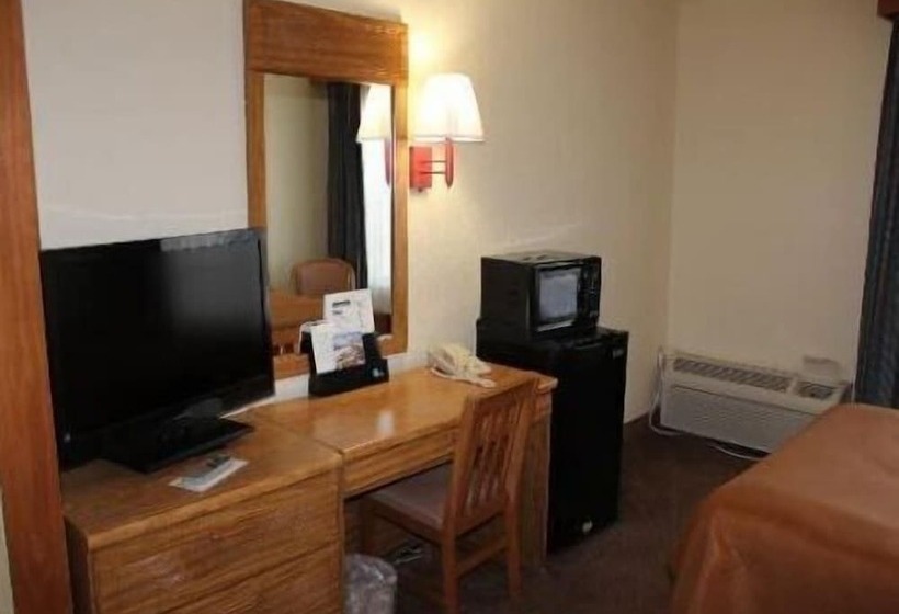 酒店 Travelodge By Wyndham Perry National Fairgrounds Area I 75