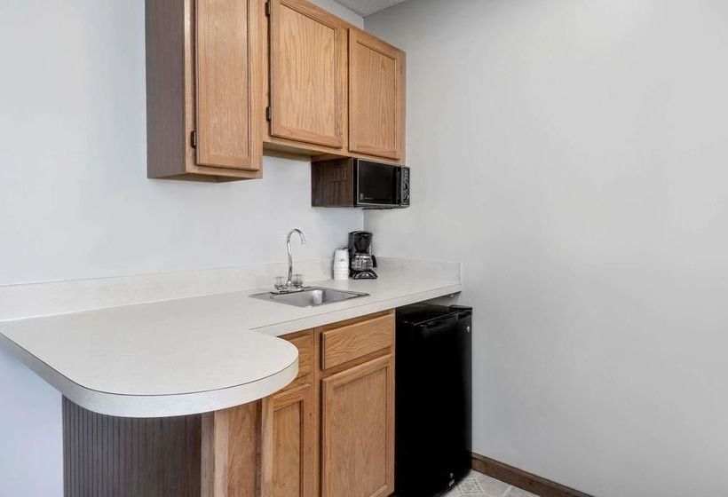 בית מלון כפרי Travelodge By Wyndham Pelham Birmingham