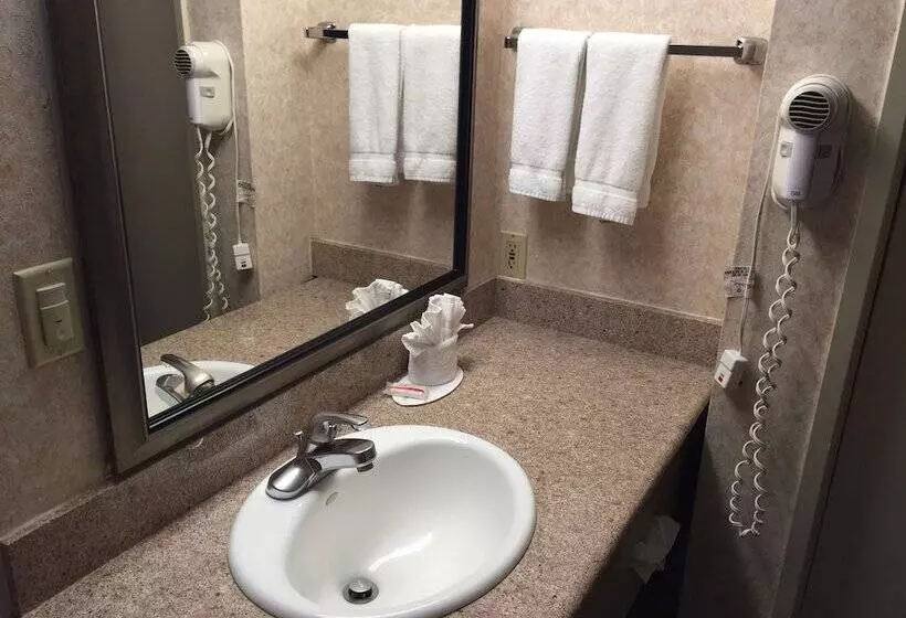 酒店 Triplodge Of Santa Clarita