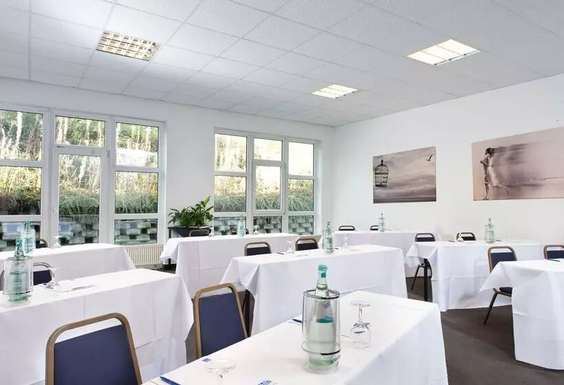 Отель Good Morning + Bad Oldesloe