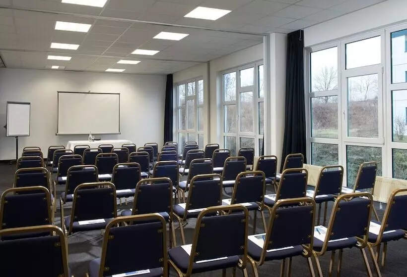 Отель Good Morning + Bad Oldesloe