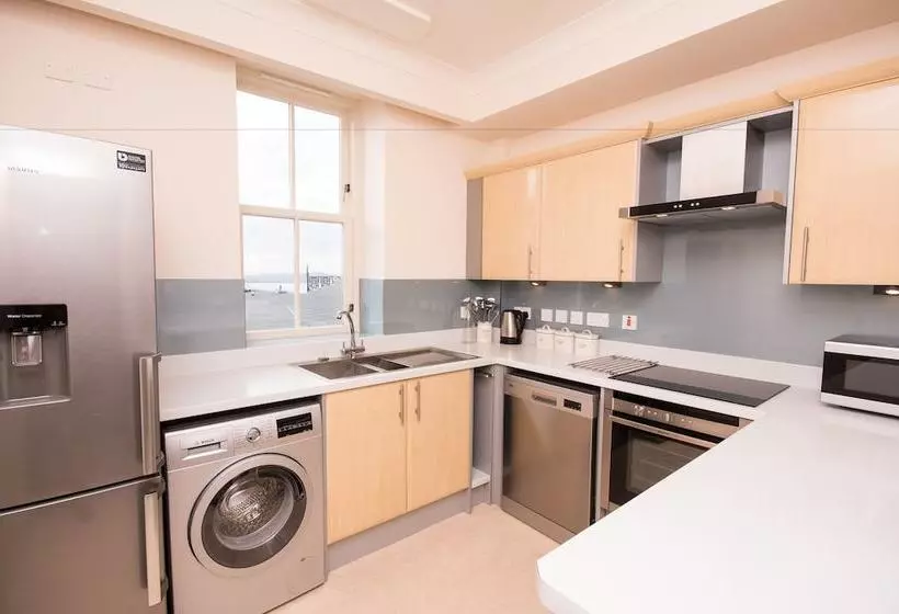 Town Or Country  Imperial Apartments