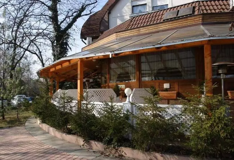 فندق Bagoly Fogado