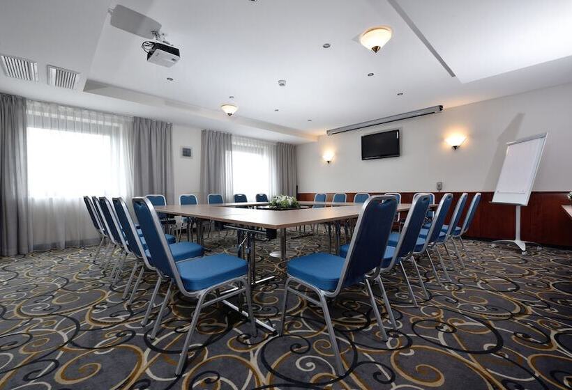 בית מלון כפרי City