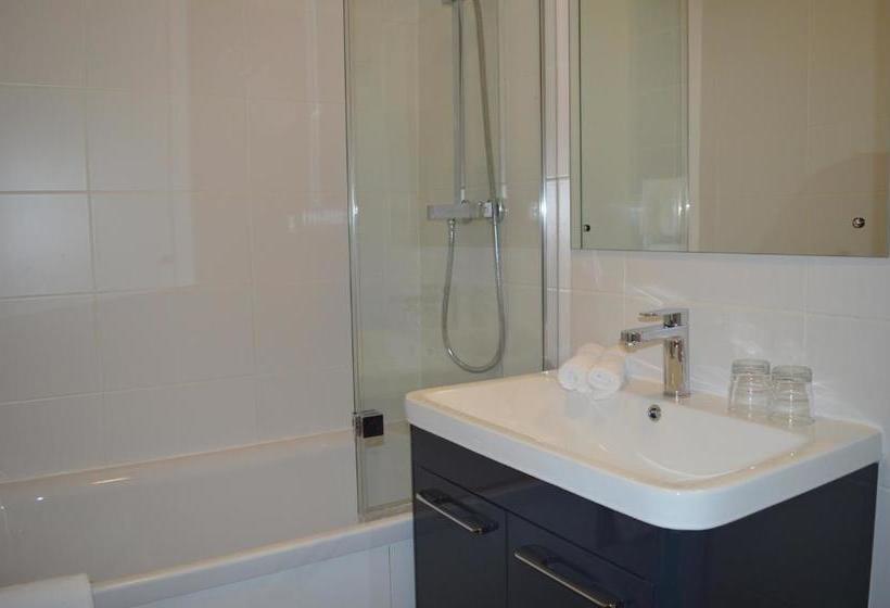 בית מלון כפרי Fairwinds