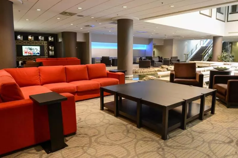 호텔 Holiday Inn Montreal Centre Ville Downtown, An Ihg