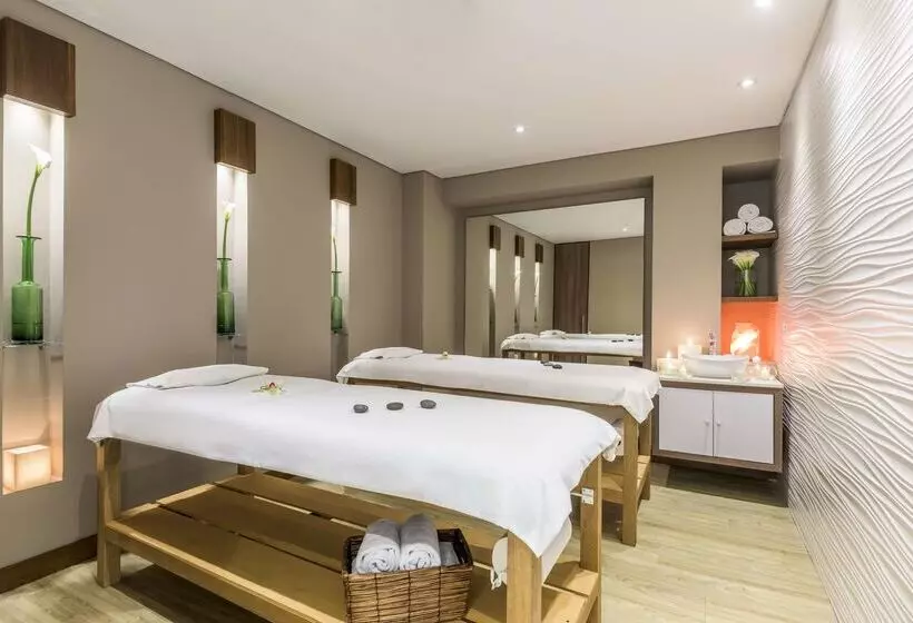 ホテル NH Collection Bogotá Royal Teleport