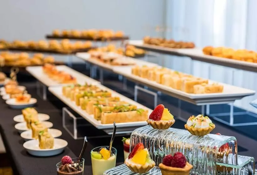 ホテル NH Collection Bogotá Royal Teleport