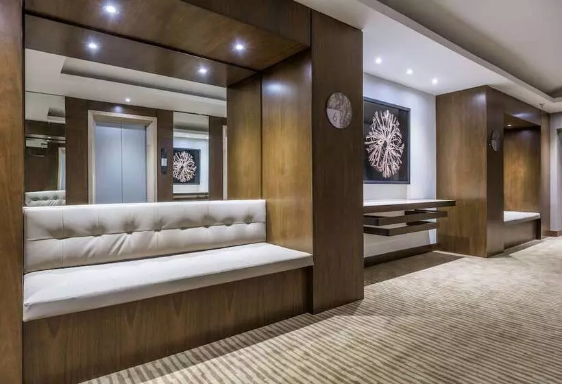 ホテル NH Collection Bogotá Royal Teleport