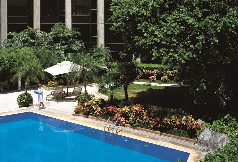 酒店 Shangri La Shenzhen   Nearby Luohu Border, Outdoor Swimming Pool