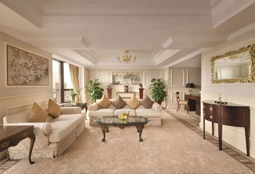 호텔 Shangri La Shenzhen   Nearby Luohu Border, Outdoor Swimming Pool