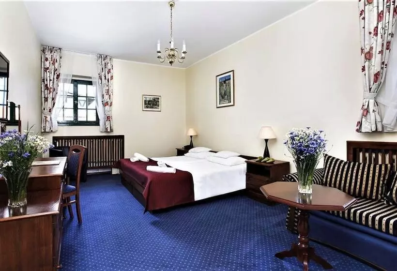 Kadyny Folwark Hotel & Spa