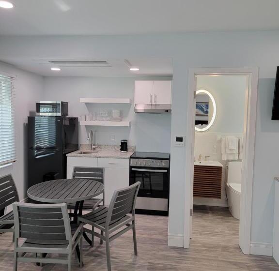 فندق على الطريق Silver Surf Gulf Beach Resort