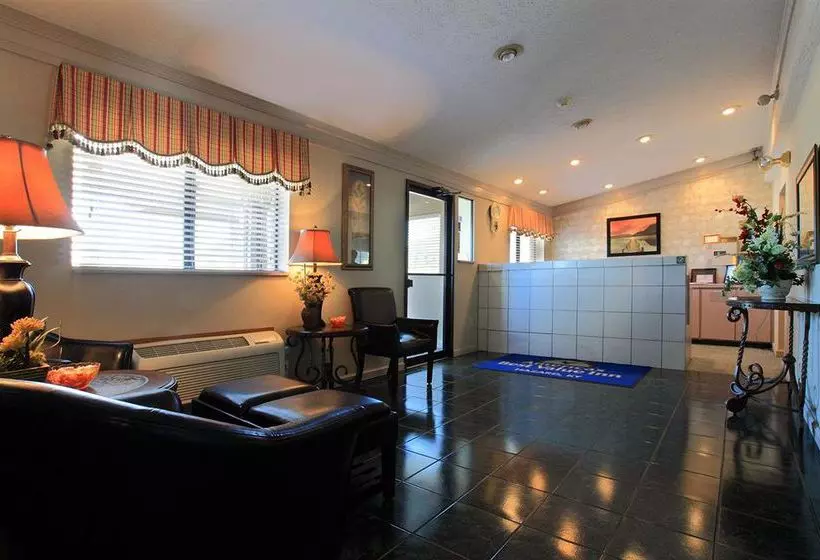 Отель Americas Best Value Inn Hazard