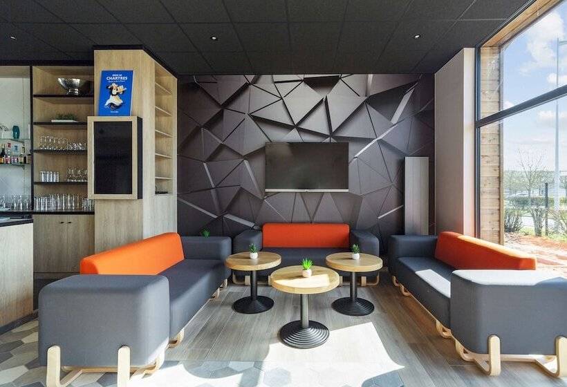 בית מלון כפרי Campanile Chartres