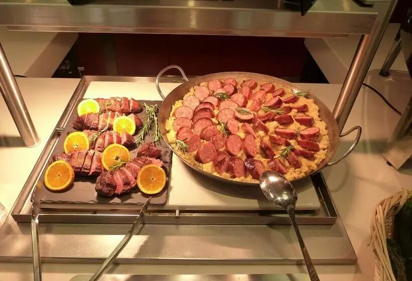 هتل Campanile Chartres