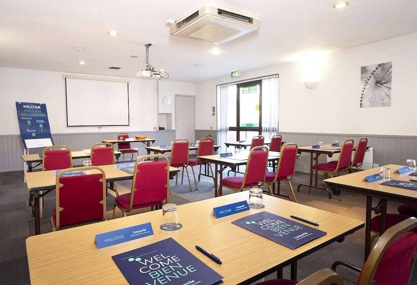 فندق Campanile Manchester