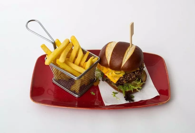 בית מלון כפרי Campanile Manchester